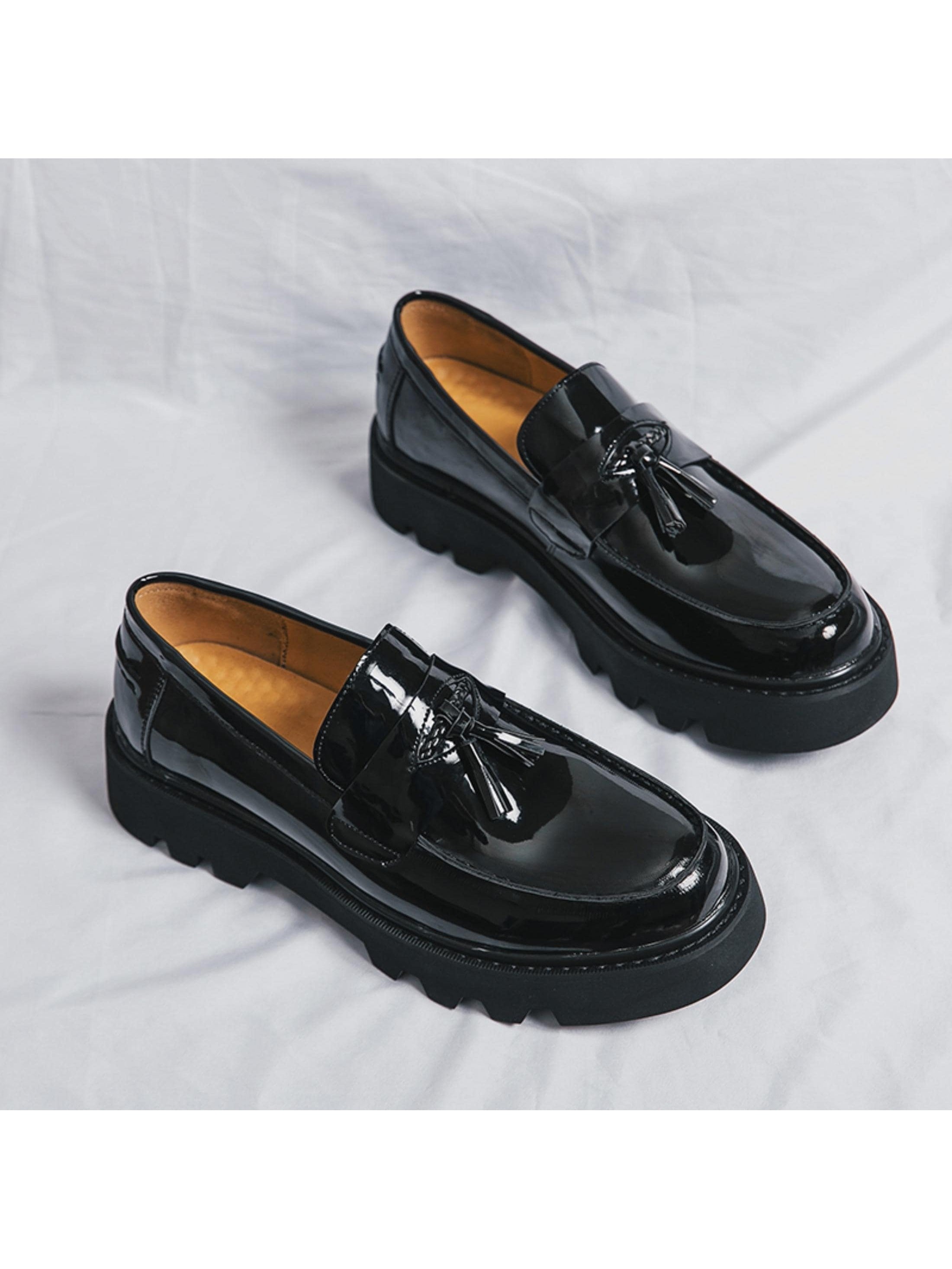 Kenike black PU leather shoes round toe detail