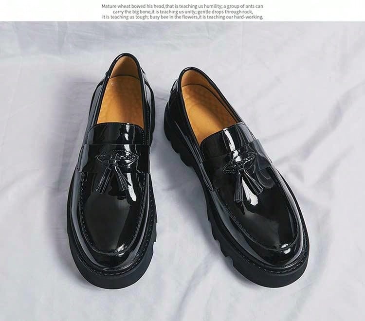 Kenike men's black PU leather formal shoes detail view