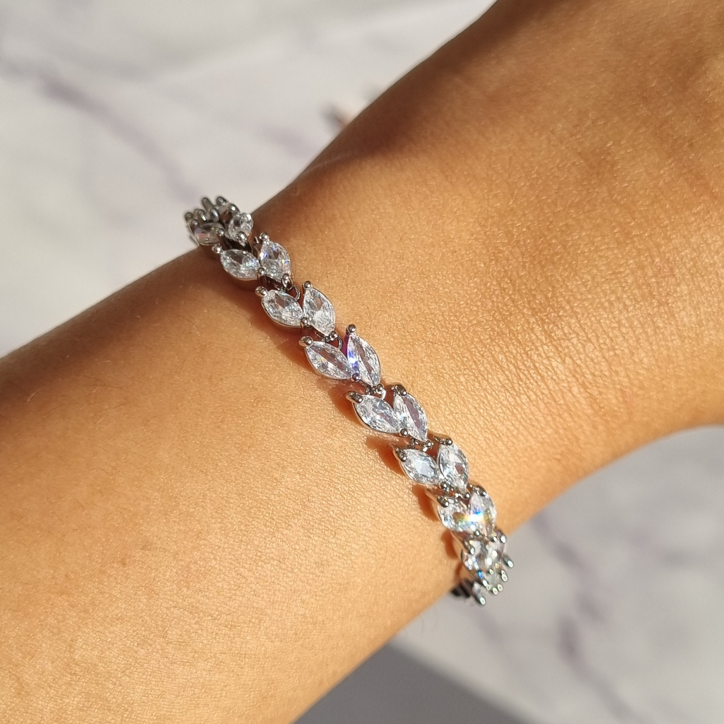 Marquise cut petal bracelet product detail image