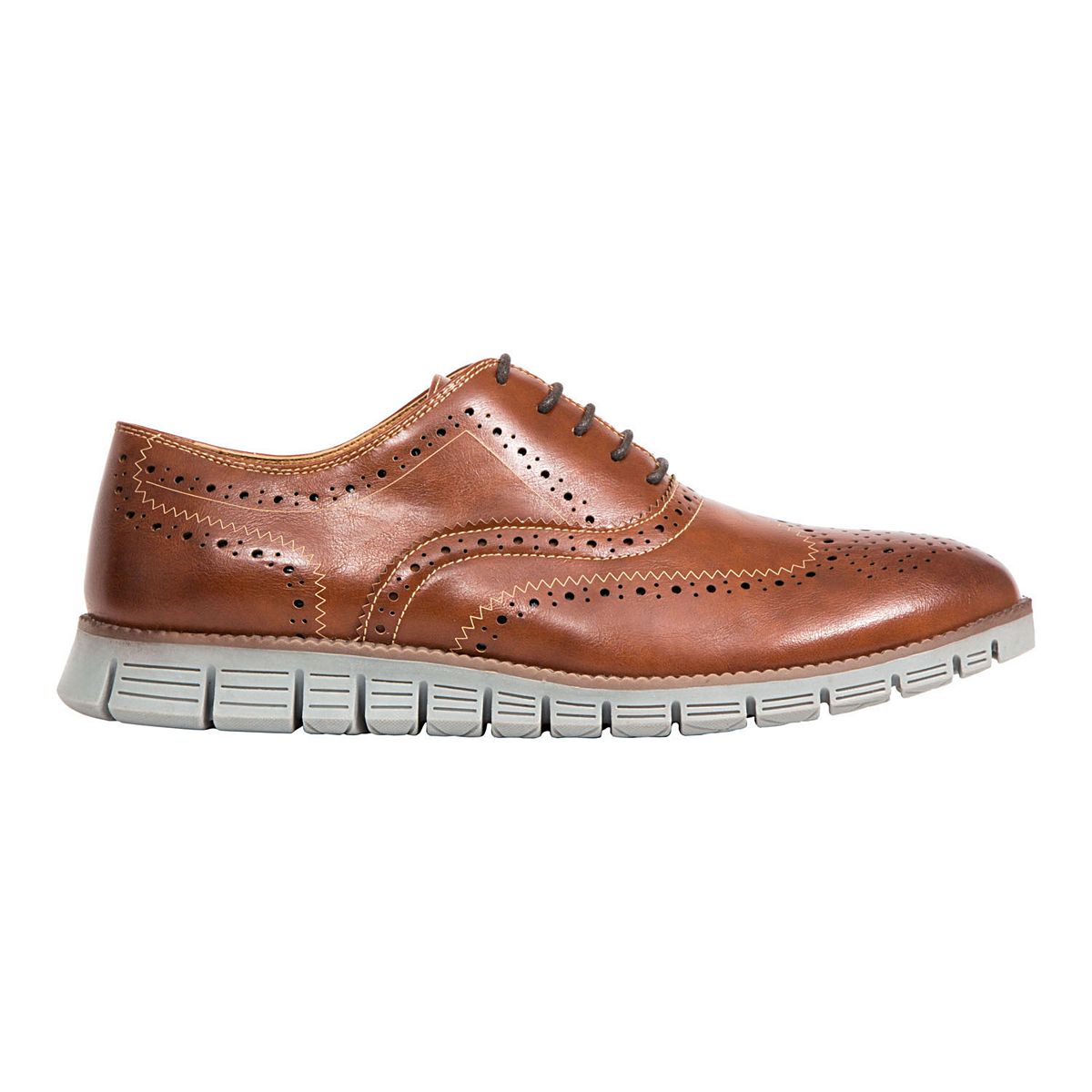 Deer Stags Benton Jr boys' wingtip Oxford shoes angled view
