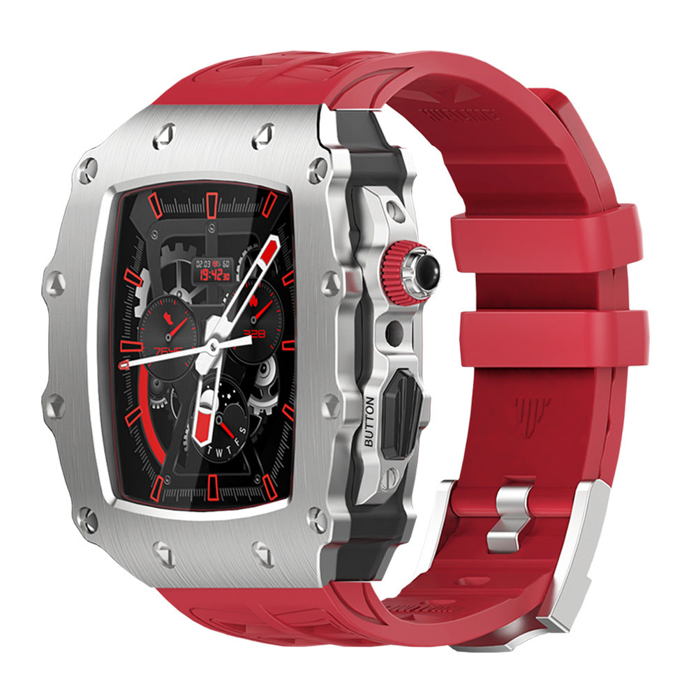 Kenike metal case watchband close-up view