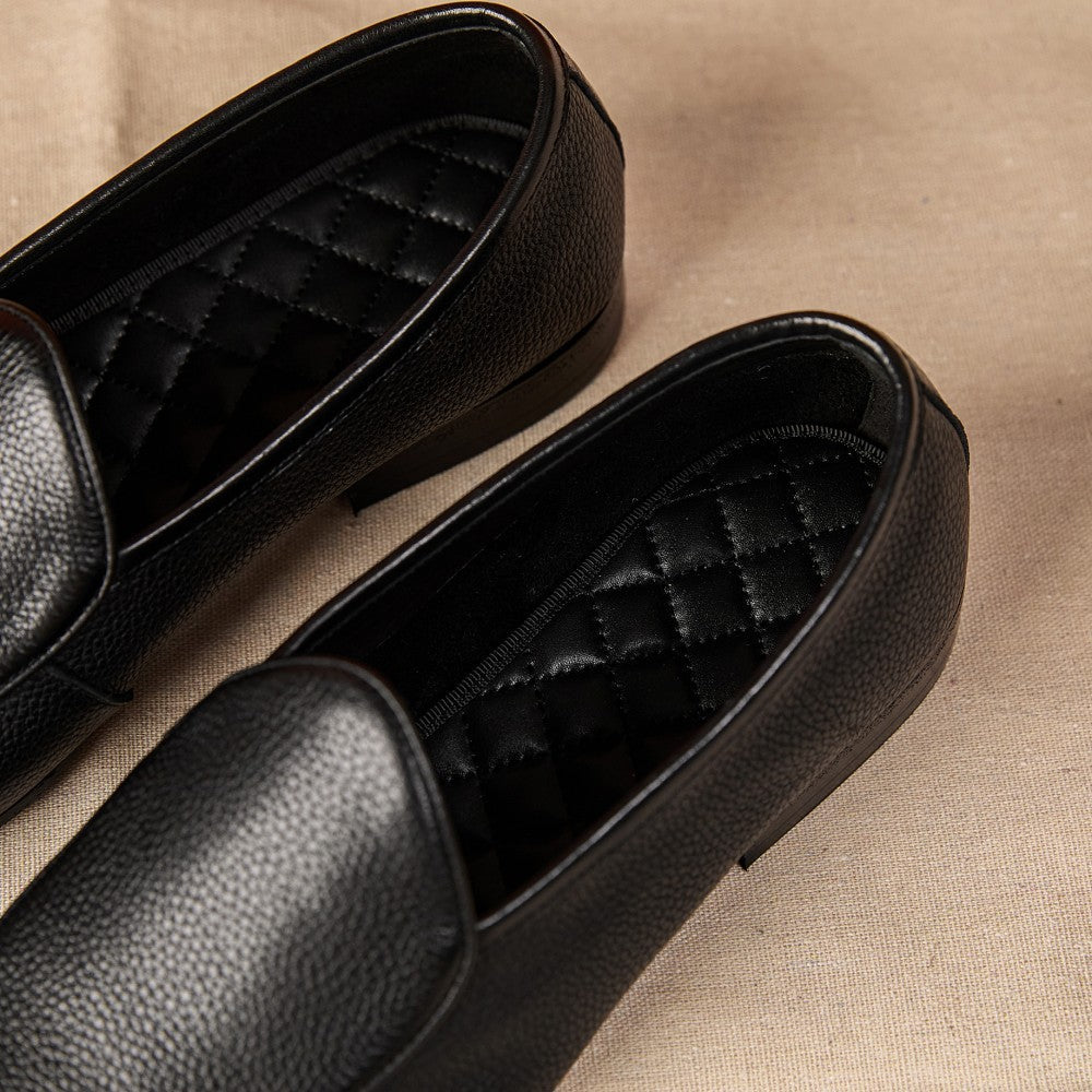 Kenike men's leather business casual shoes outsole detail