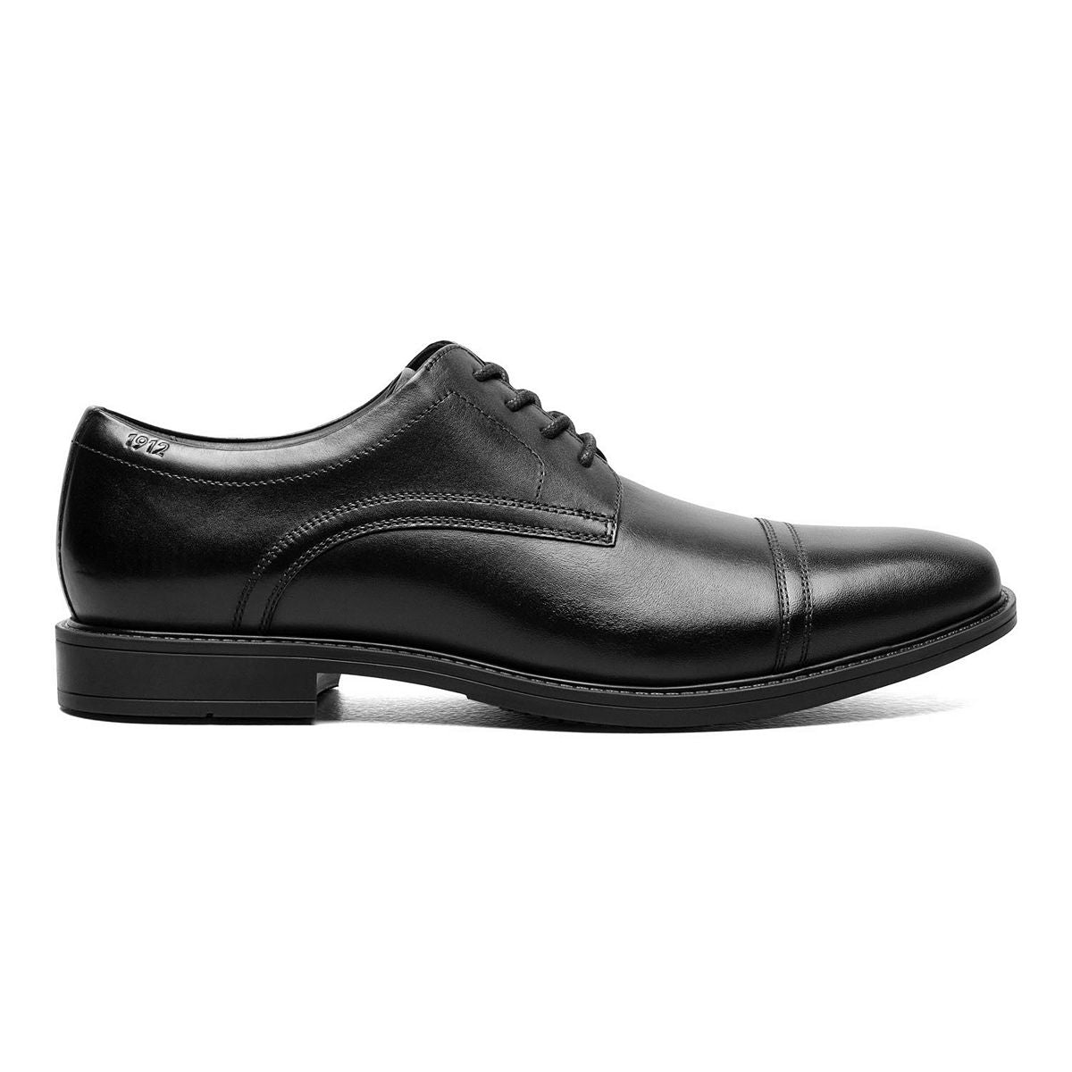 Nunn Bush Baxter leather Oxford dress shoes angled view