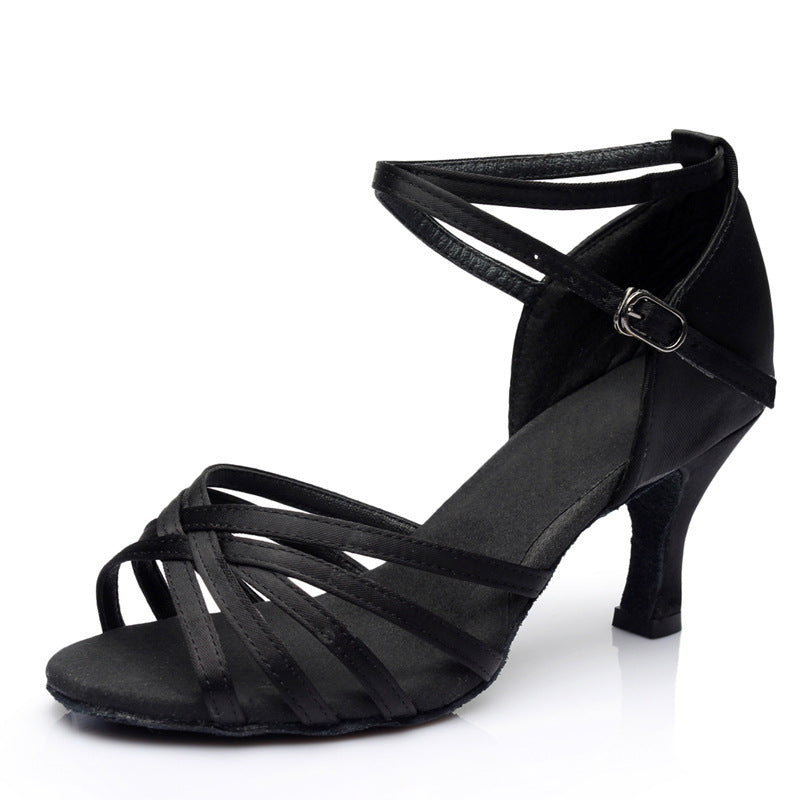 Kenike black Latin dance shoes sole and heel detail