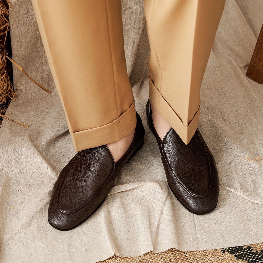 Kenike men's summer leather shoes close-up stitching detail