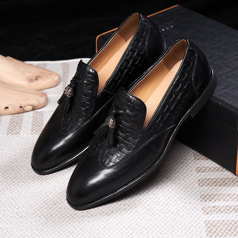 Kenike men's leather tassel shoes close-up