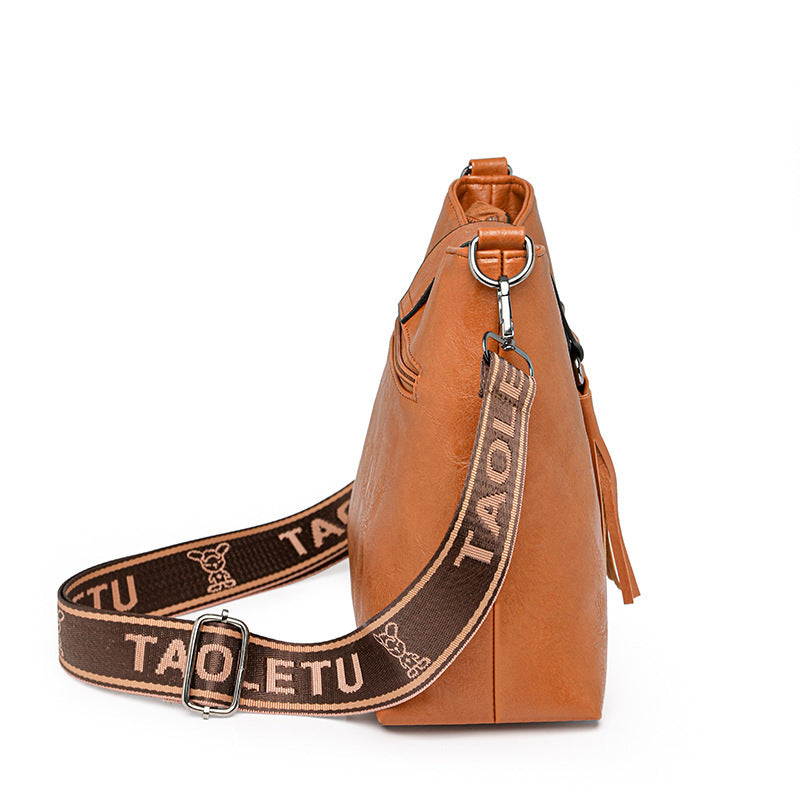 Kenike bucket messenger bag side profile