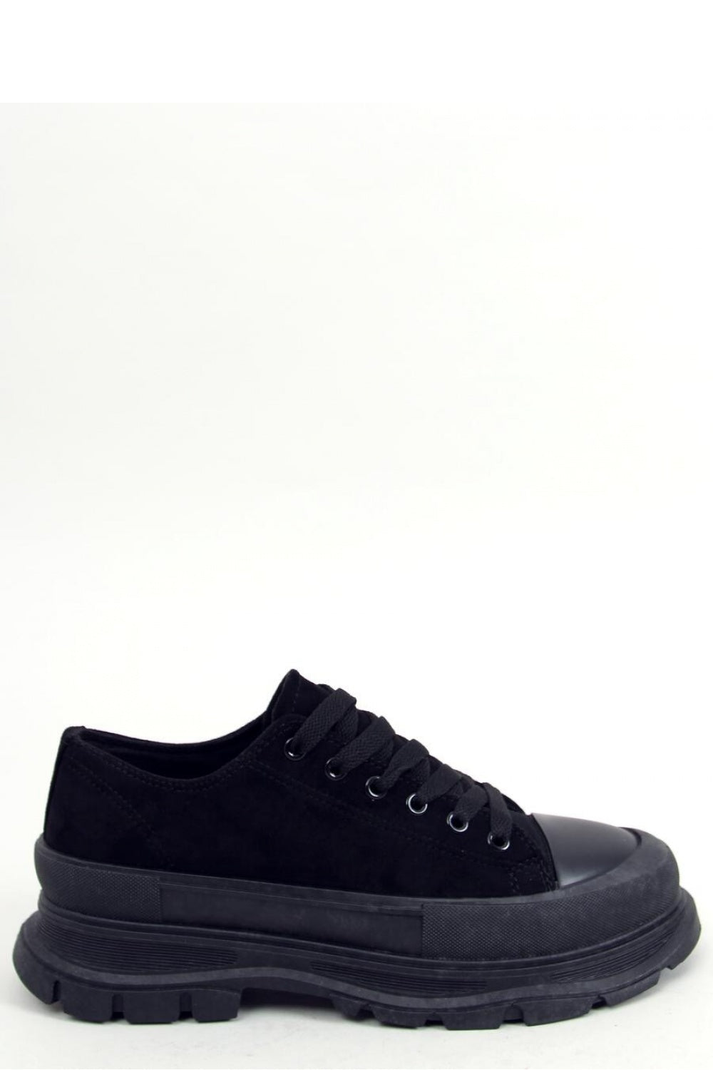 Inello model 158842 black sneaker upper detail