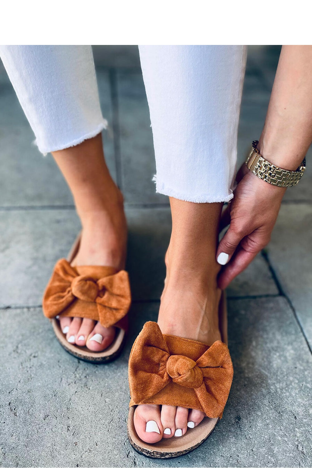 Inello brown cork flip-flops bow detail