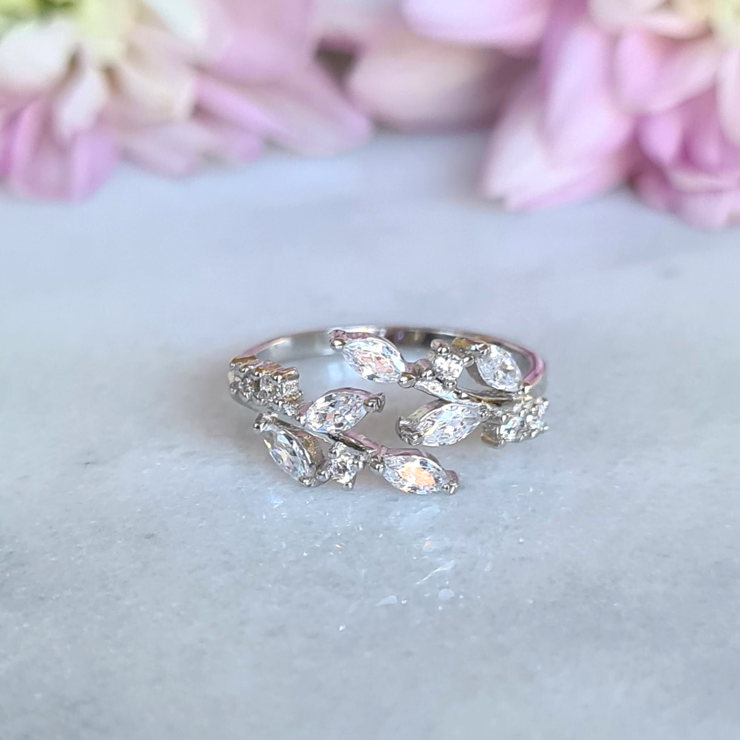 Adjustable leaf ring in sterling silver product image