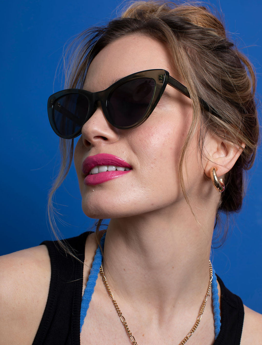 zoedepass Amy Forest Green cat-eye sunglasses model portrait image
