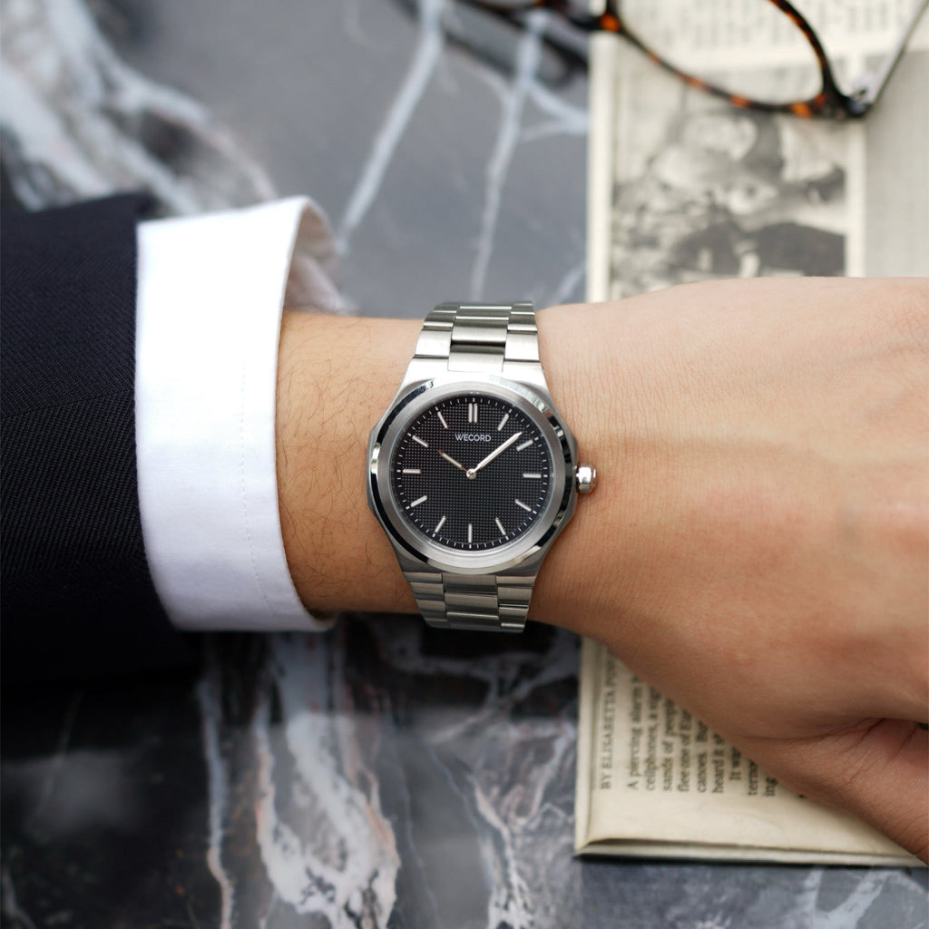Wecord London Oliver Large watch in Black close-up image