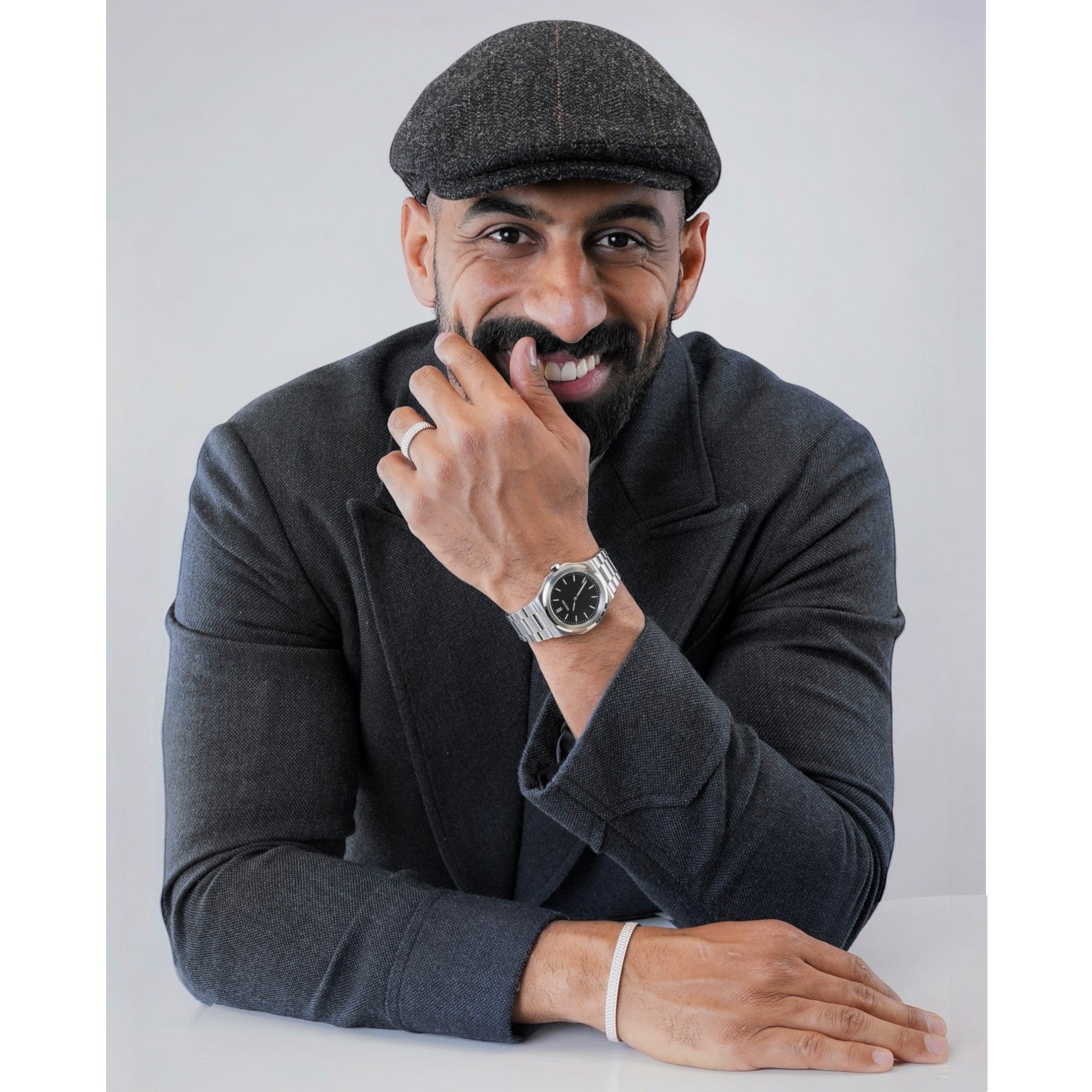 Wecord London Oliver Large watch in Black lifestyle image