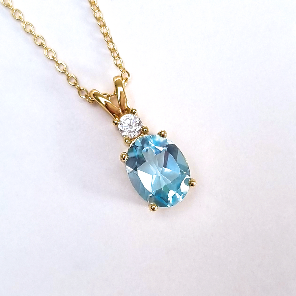 Blue topaz pendant necklace in 18k gold vermeil main image
