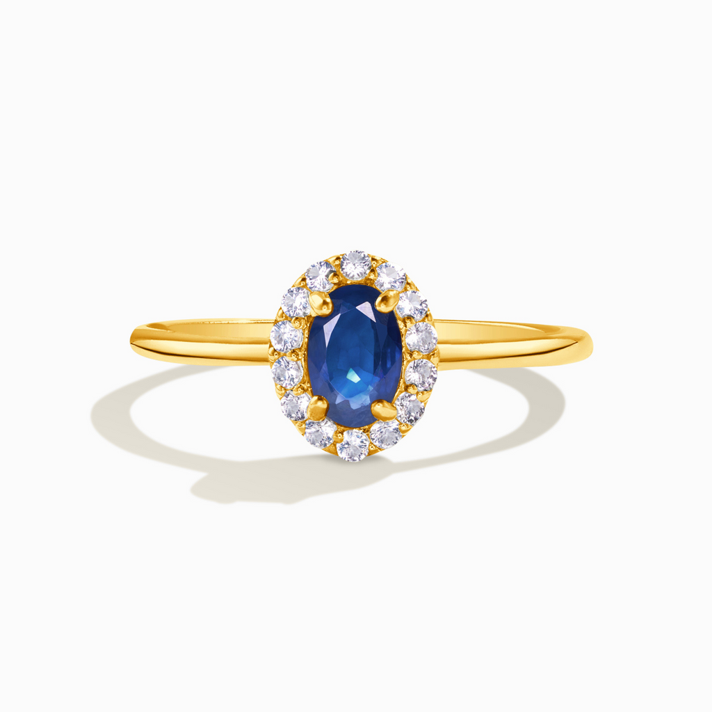 Blue sapphire ring in 18k gold vermeil on white background