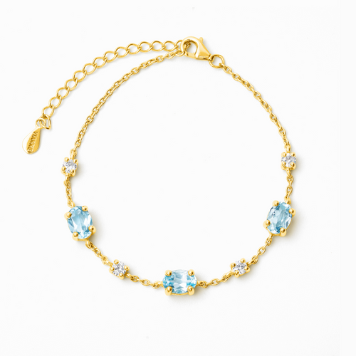 Blue topaz bracelet in 18k gold vermeil on white background