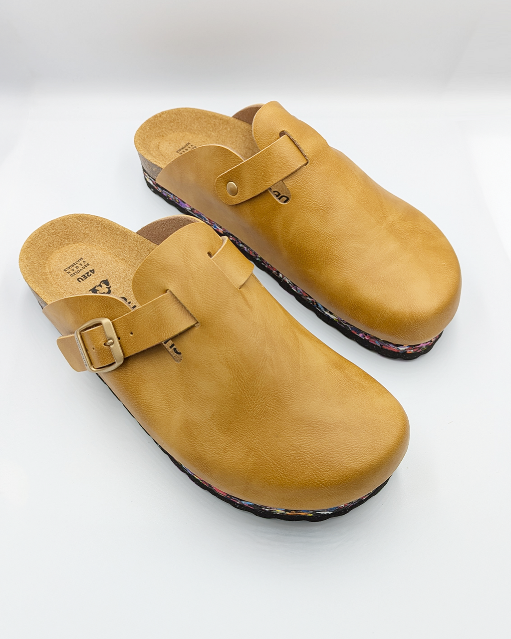 Nuoceans AMBER clog strap and upper detail image