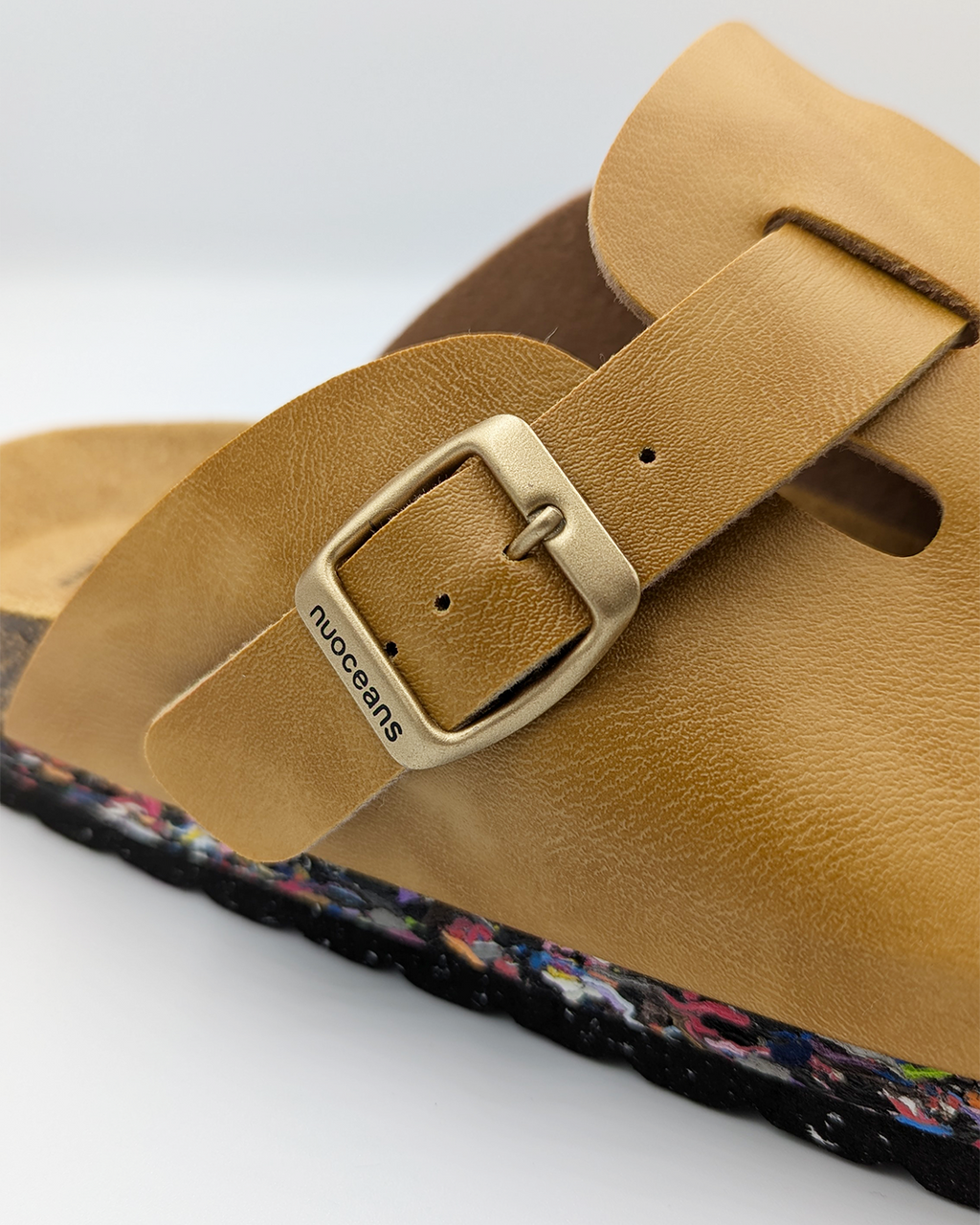 Nuoceans AMBER vegan leather clog side view