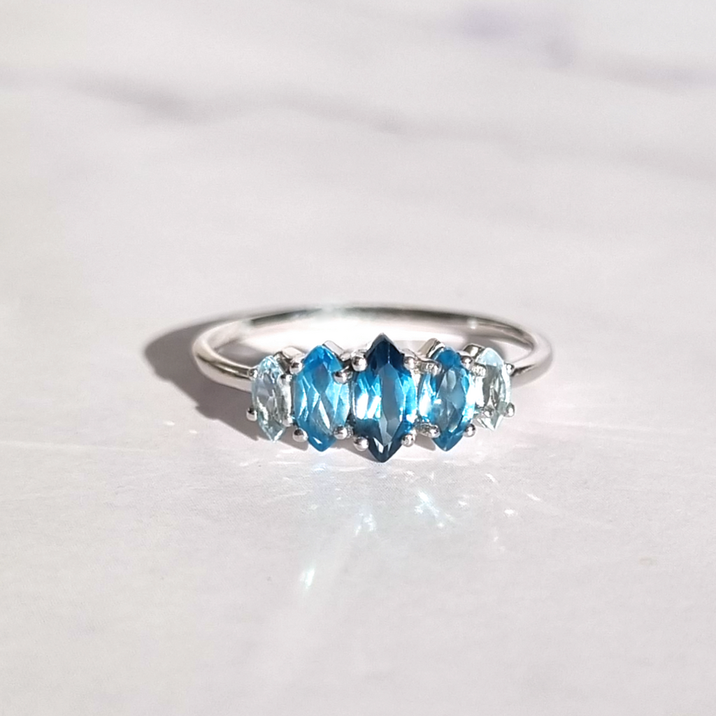 Ombre blue topaz ring in sterling silver product image