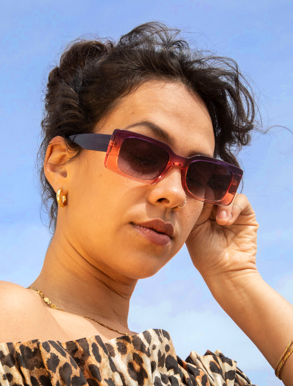 zoedepass Grace Sunset rectangular sunglasses model image