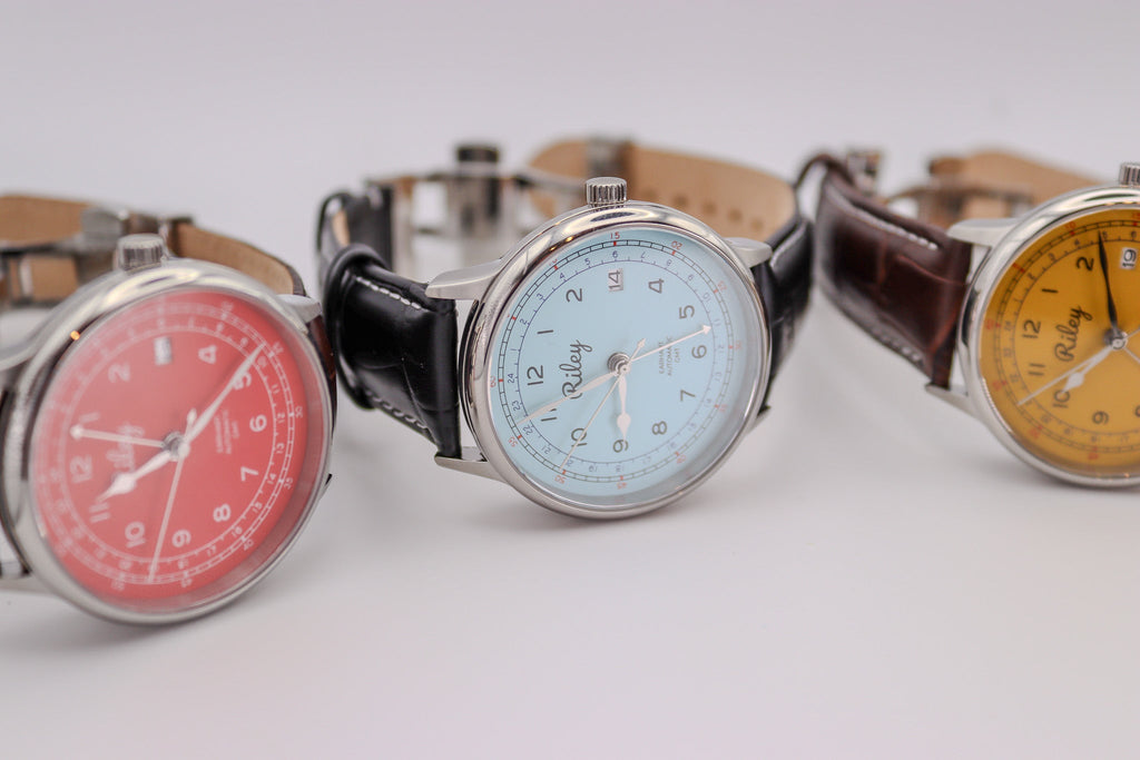 Classic cream GMT watch variant image
