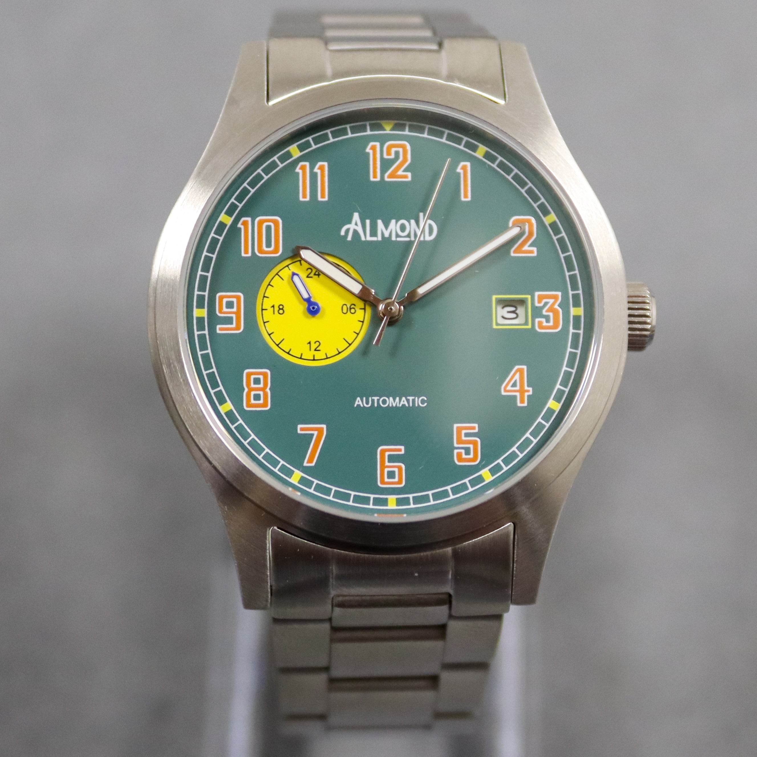 Riley Rifleman Field automatic watch side profile