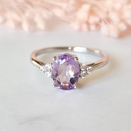 Lavender amethyst oval cut ring in sterling silver product image
