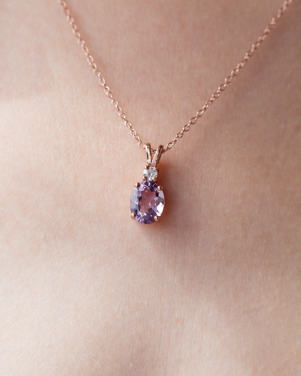 Lavender amethyst oval cut pendant necklace in 18k rose gold vermeil detail image