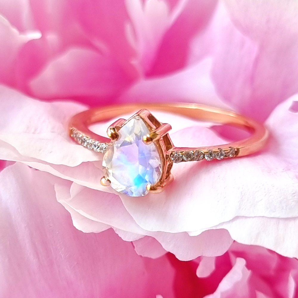 Rainbow moonstone ring in 18k rose gold vermeil styled image