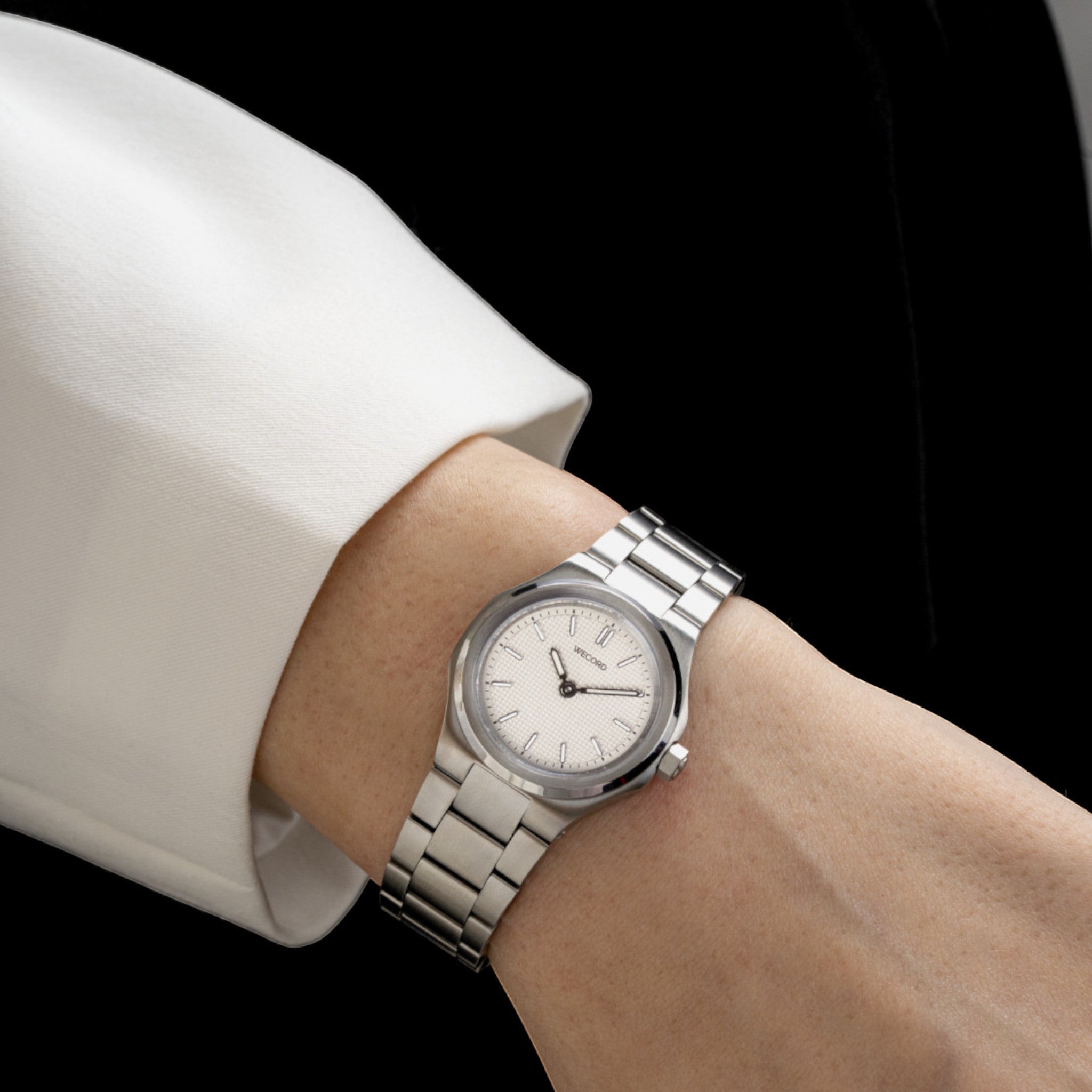 Wecord London Oliver Small watch wrist image