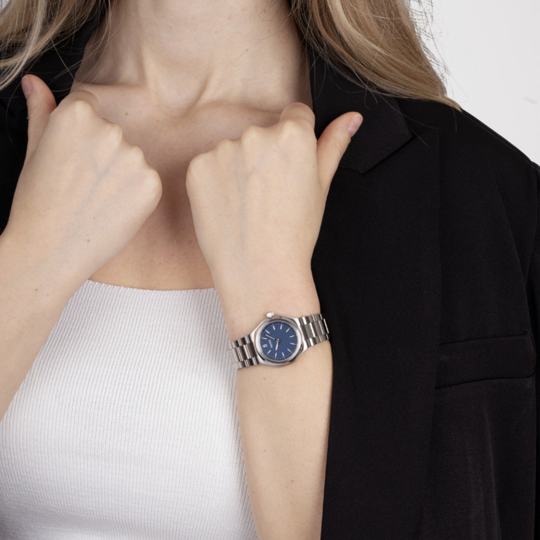 Wecord London Oliver Small watch lifestyle image