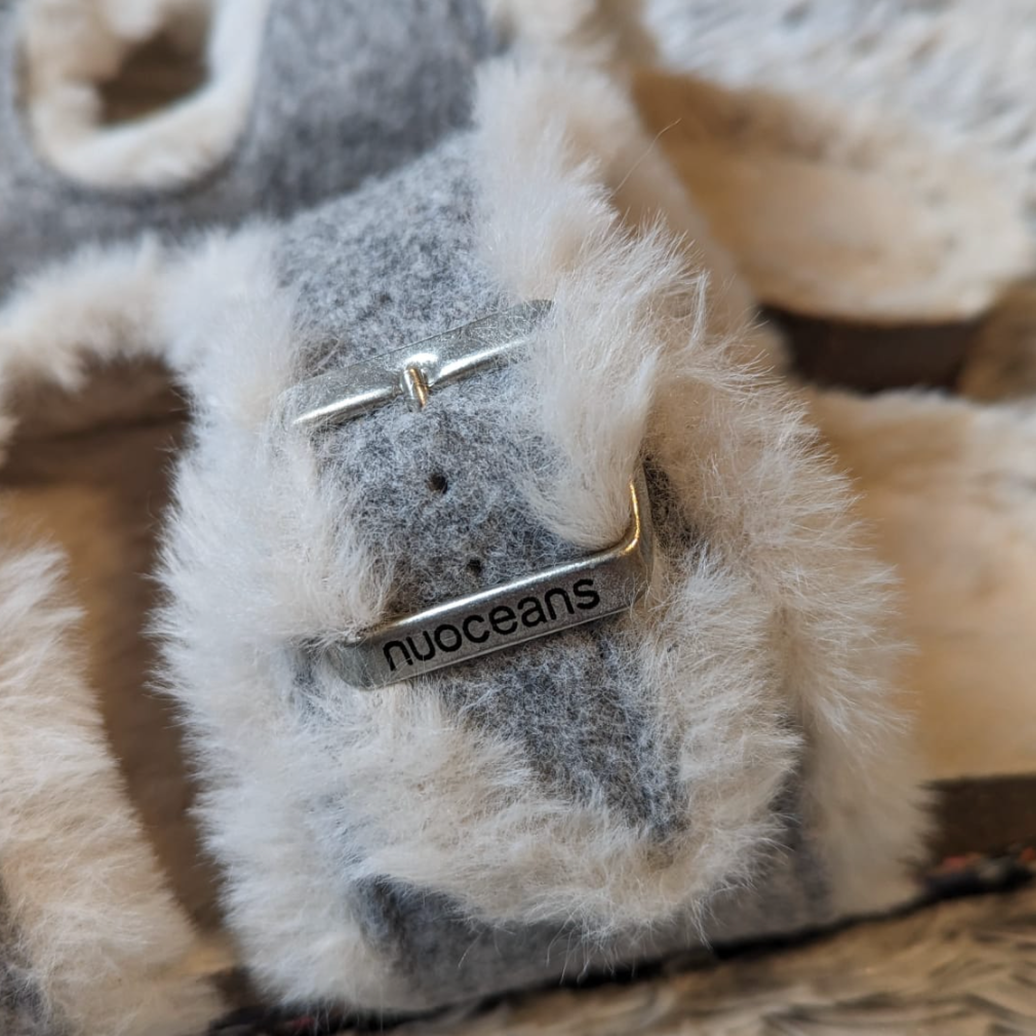Nuoceans FLUFF grey white felt indoor sandal side product view