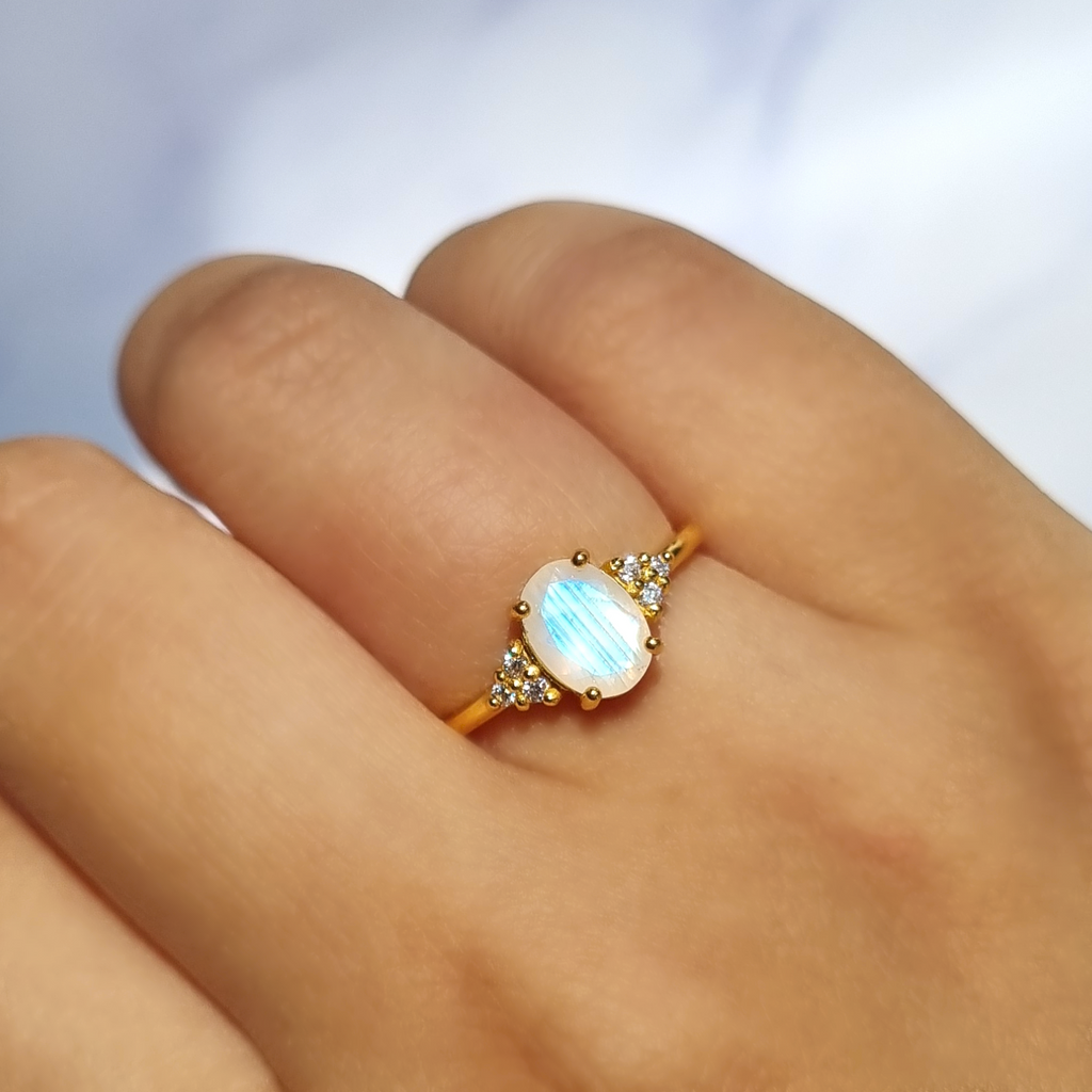 Rainbow moonstone ring in 18k gold vermeil on hand