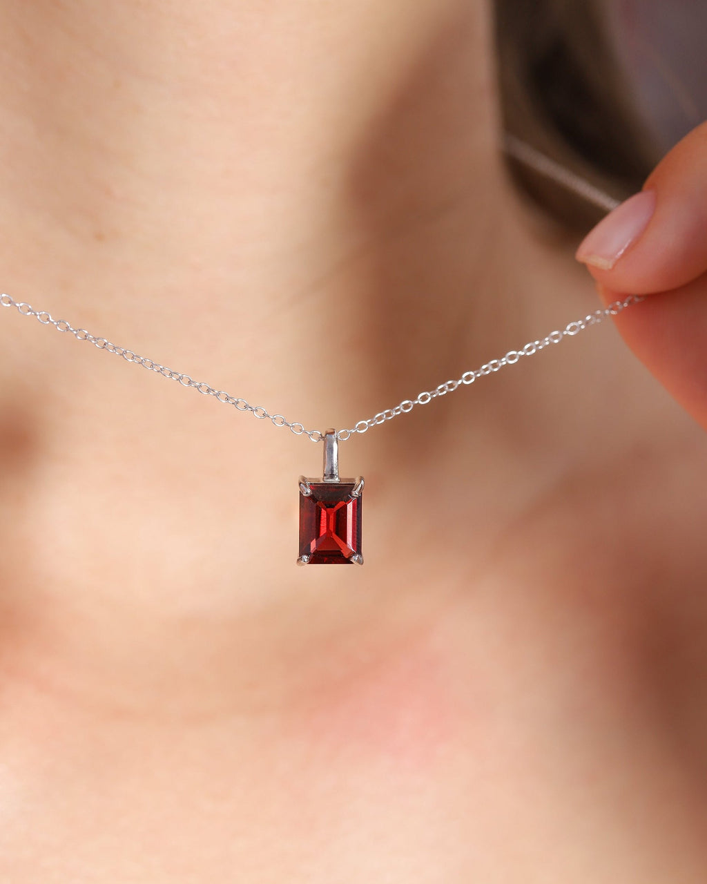 Garnet emerald cut pendant necklace in sterling silver product image
