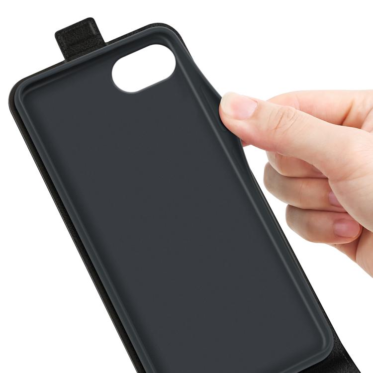R64 iPhone case TPU corner detail