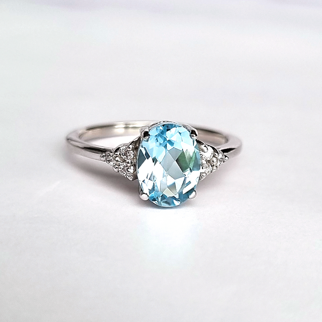 Sky blue topaz ring in sterling silver product detail image