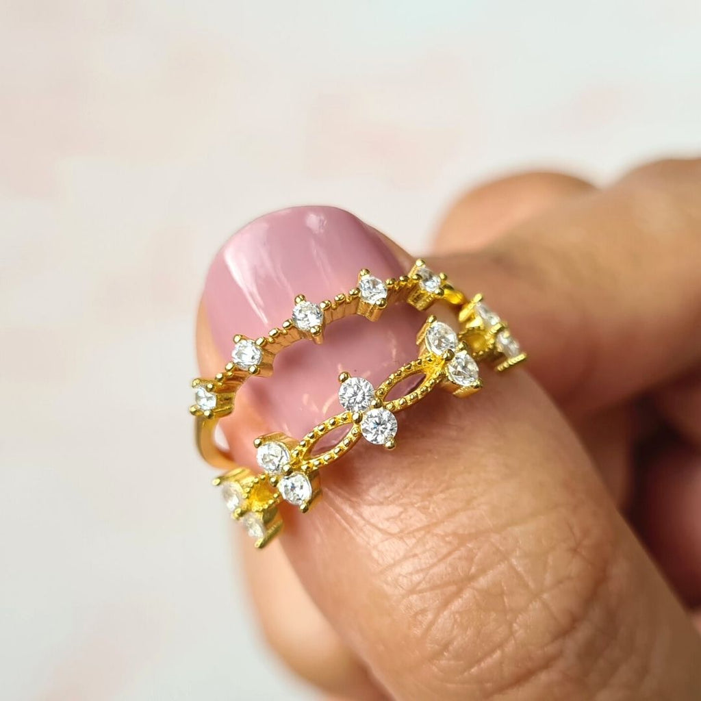 Alana gold ring lifestyle image