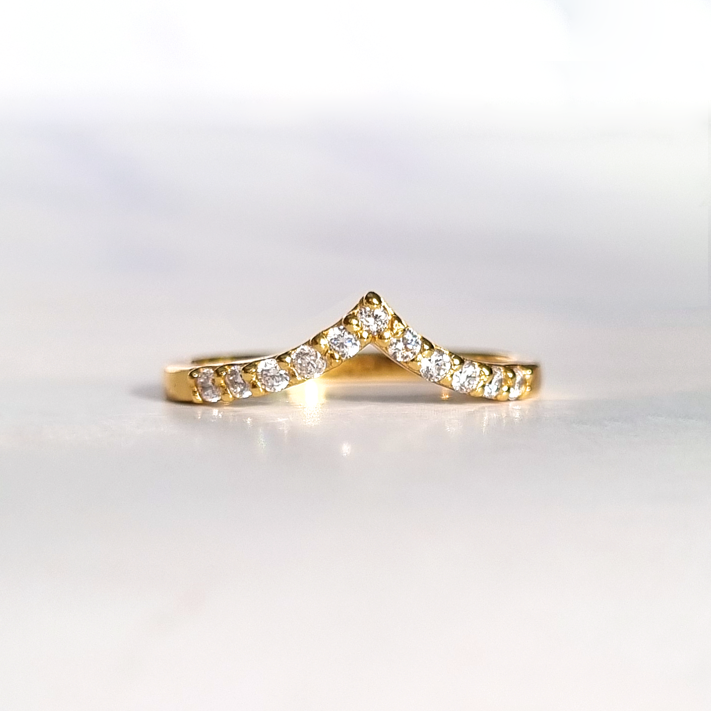 Wishbone curved eternity ring in 18k gold vermeil product image