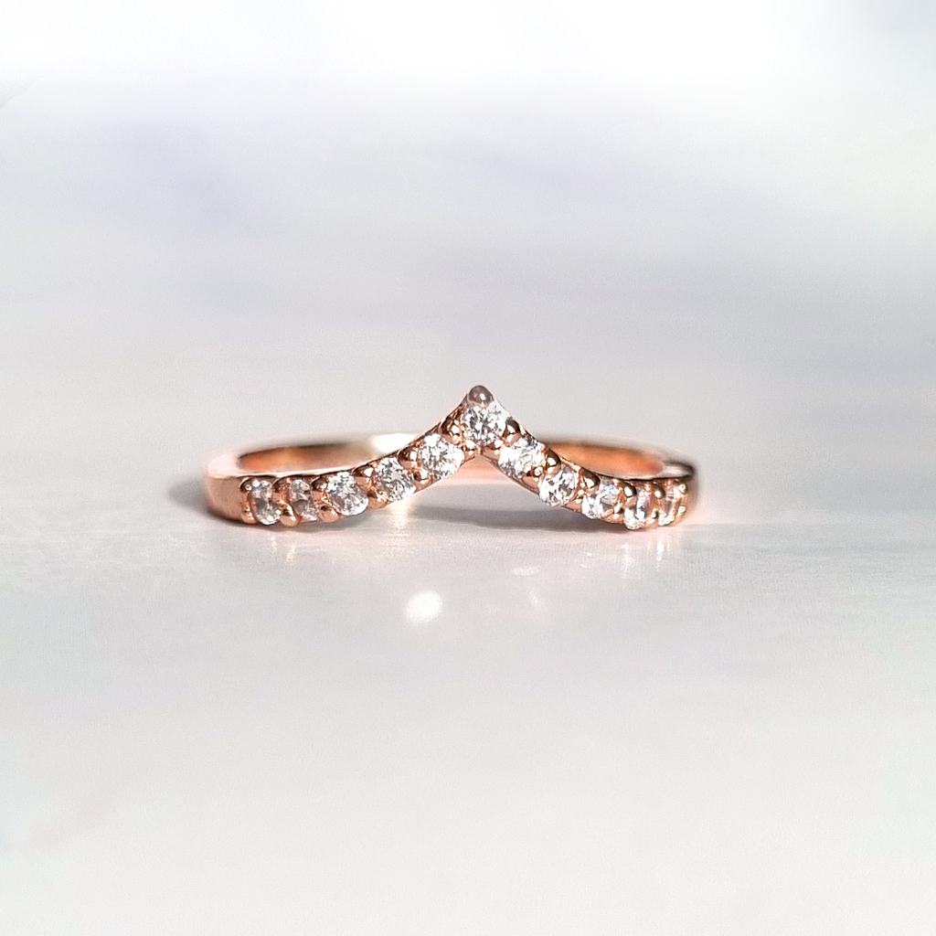 Wishbone curved eternity ring in 18k rose gold vermeil main image