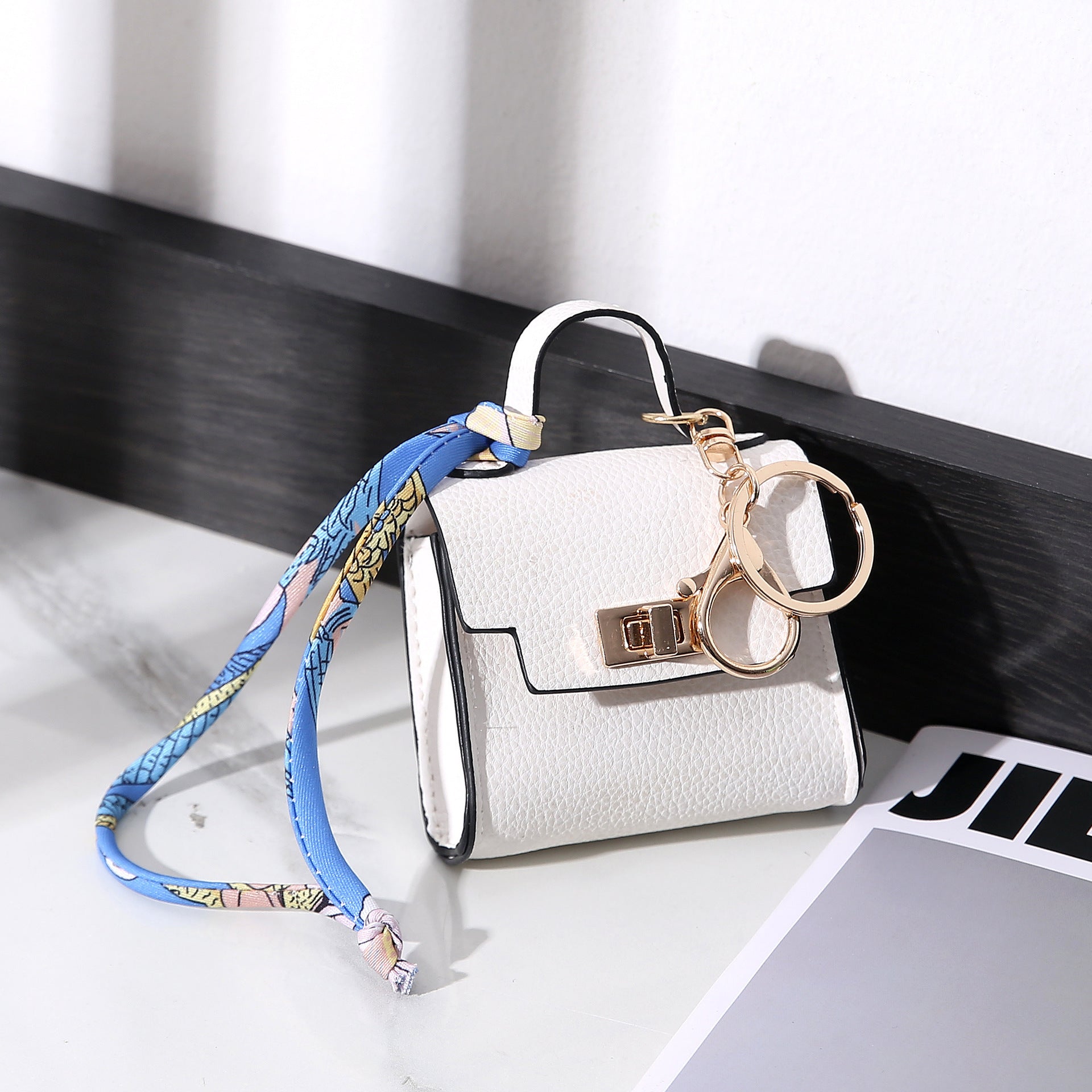 Kenike Kelly bag white mini pendant light luxury bag variant