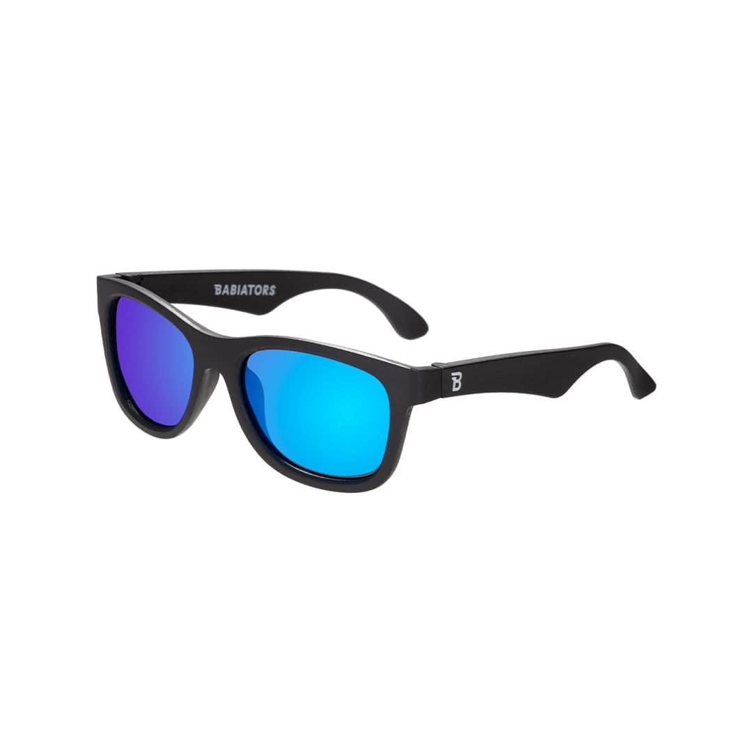 Babiators Polarised Navigator kids sunglasses in Jet Black 0-2 years flat lay