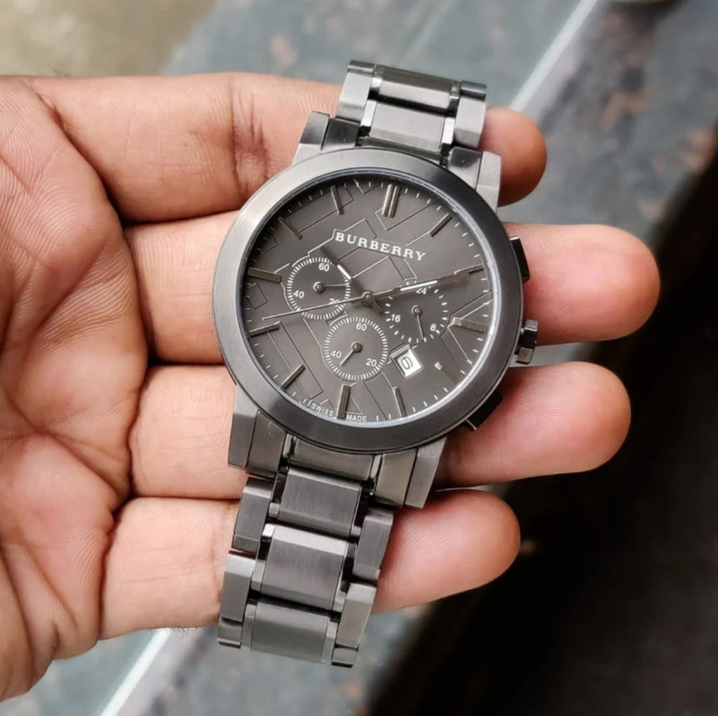 Burberry BU9354 dark grey strap overview