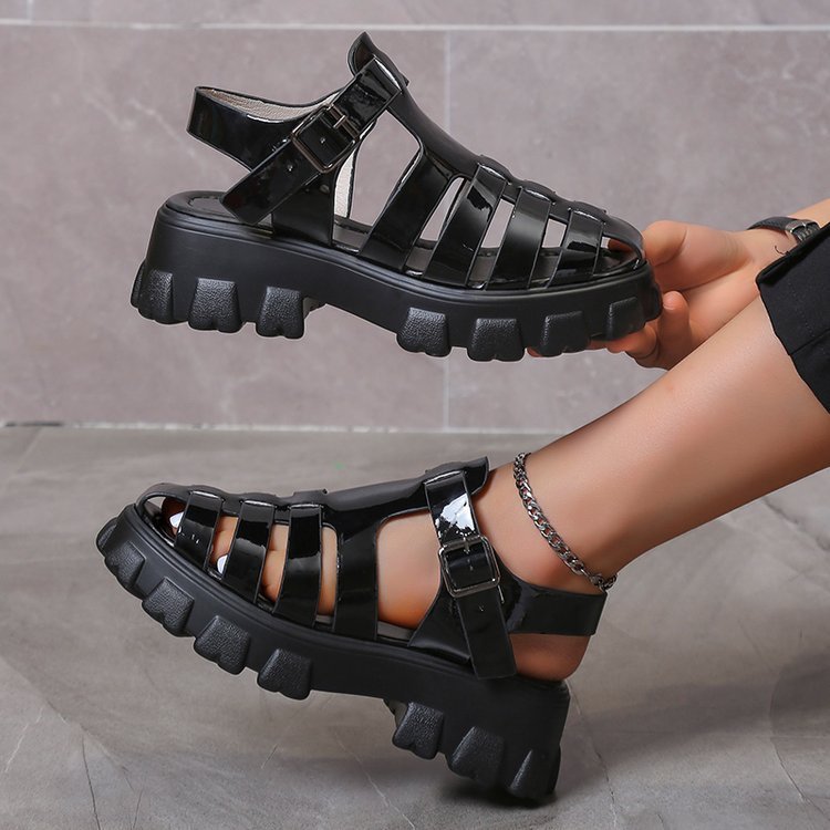 Kenike casual Roman sandals strap layout detail