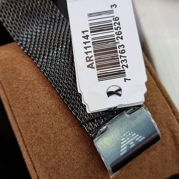 Emporio Armani AR11141 grey mesh bracelet and clasp close-up