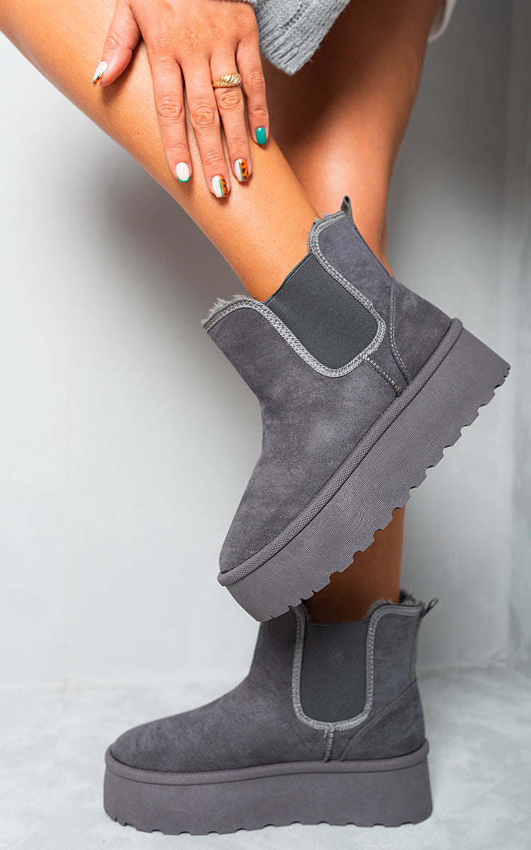 Kenike grey fluffy platform Chelsea boots side profile