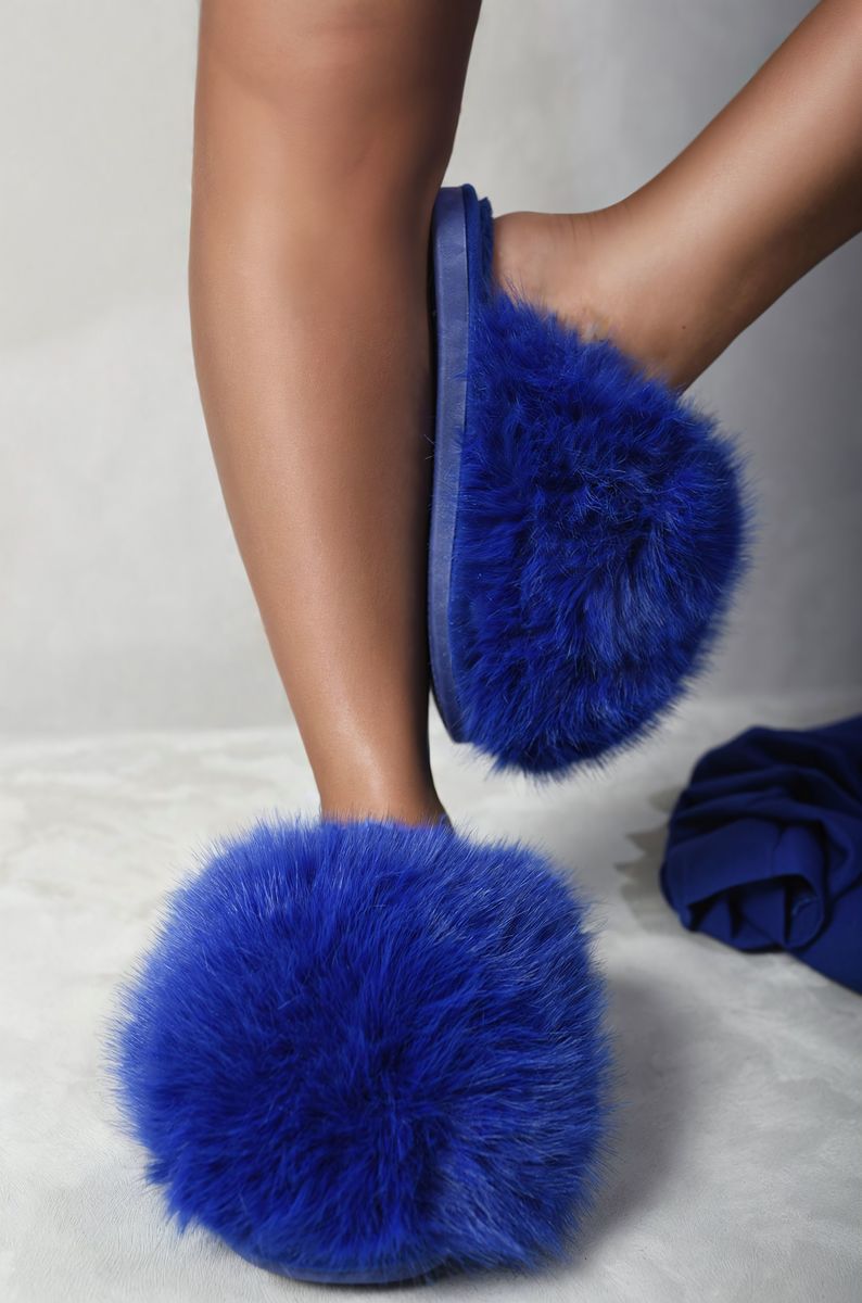 Kenike faux fur winter sandals variant front view