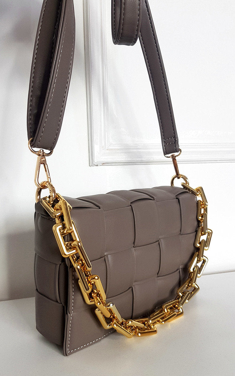 Kenike grey padded shoulder bag with chain detail variant
