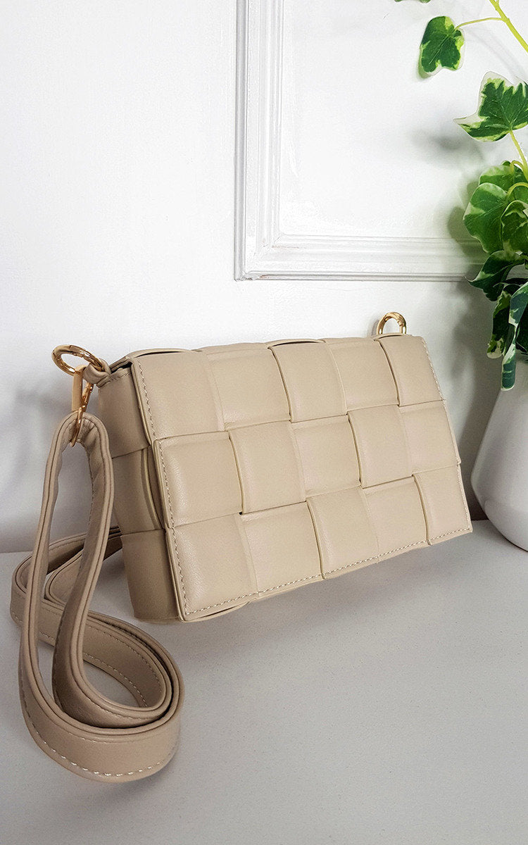 Kenike padded shoulder bag faux leather texture close-up