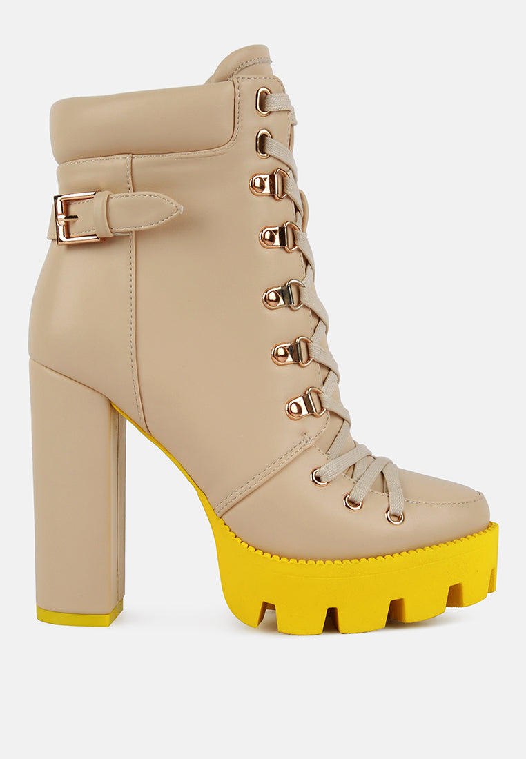 Kenike beige Larch cushion collared biker boots variant