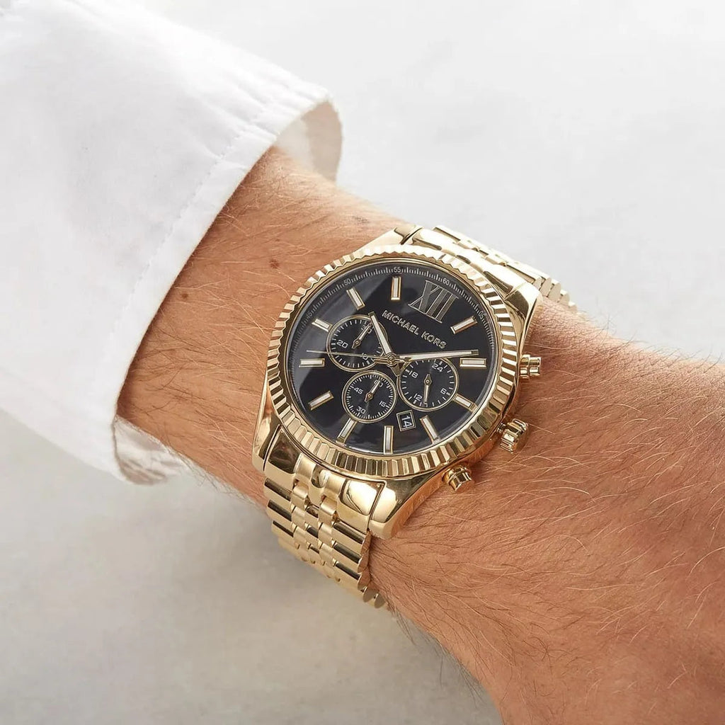 Michael Kors MK8286 black dial and hands close-up